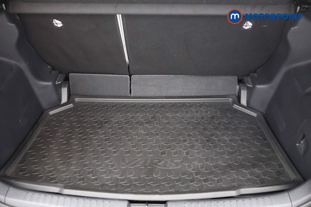 Used Toyota Yaris 2021 for sale - 76232125: Photo 39