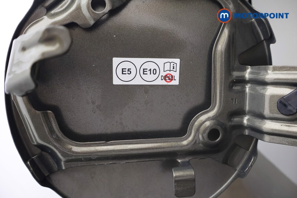 Used Toyota Yaris 2021 for sale - 76232125: Photo 44