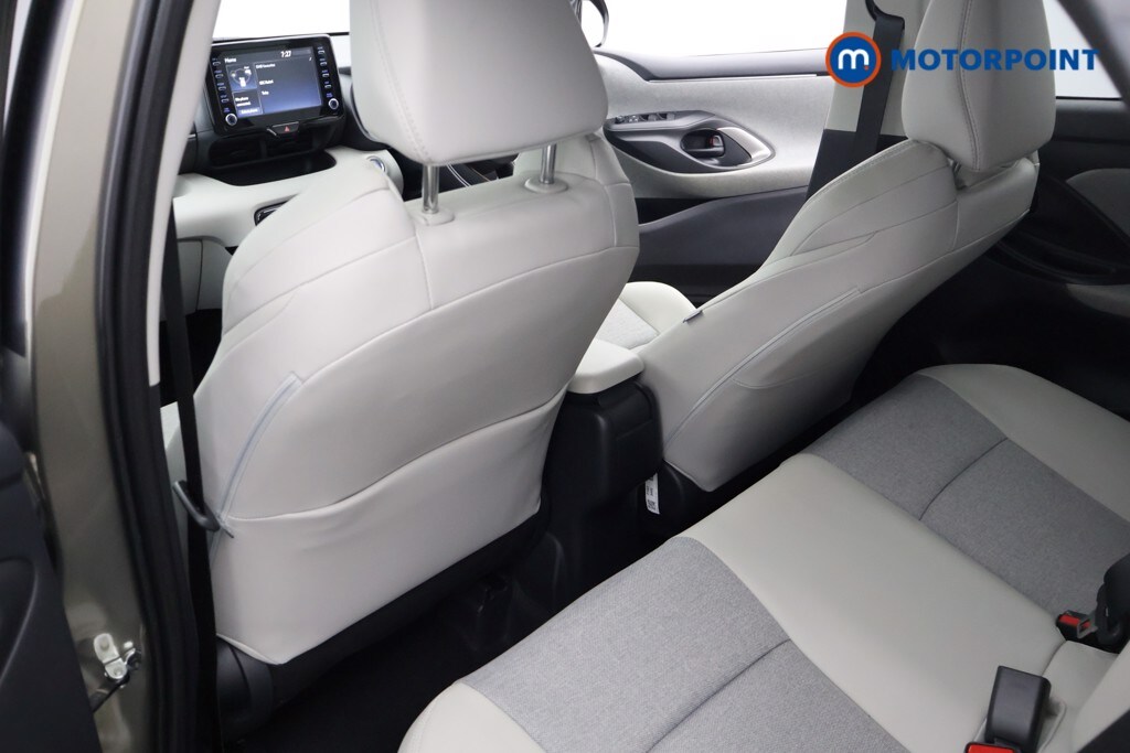 Used Toyota Yaris 2021 for sale - 76232125: Photo 45