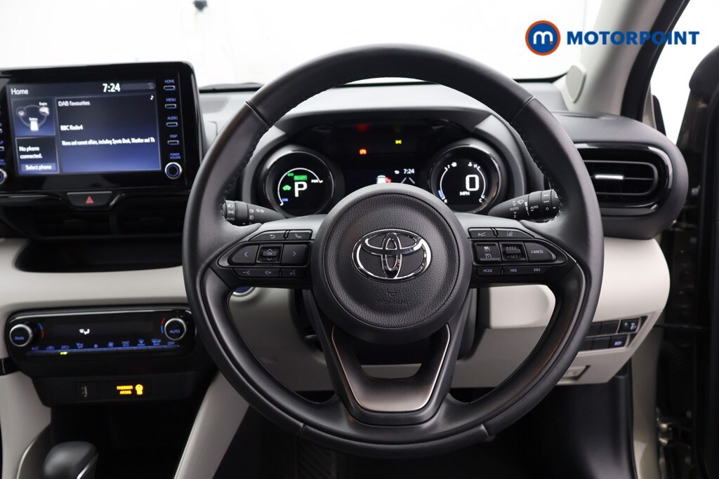 Used Toyota Yaris 2021 for sale - 76232125: Photo 9