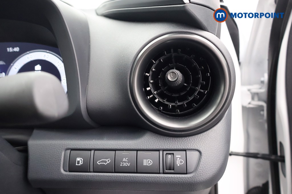 Used Toyota C-HR 2025 for sale - 77620133: Photo 15