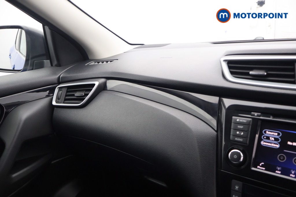 Used Nissan Qashqai 2018 for sale - 77093490: Photo 18