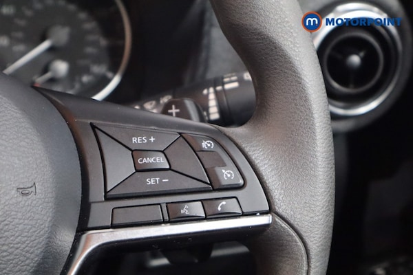 Used Nissan Juke 2024 for sale - 76311860: Photo 16