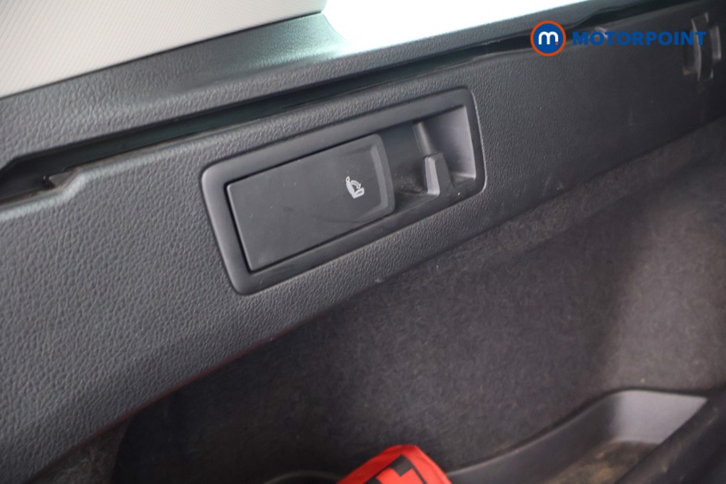 Used Volkswagen Passat 2022 for sale - 76739040: Photo 40