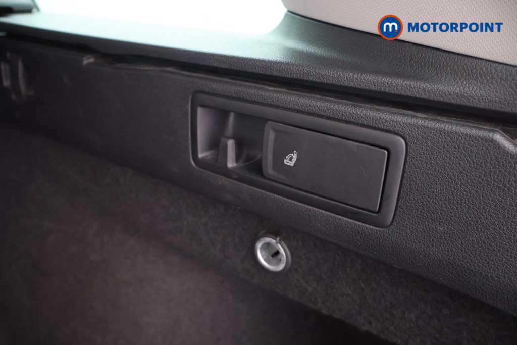 Used Volkswagen Passat 2022 for sale - 76739040: Photo 41