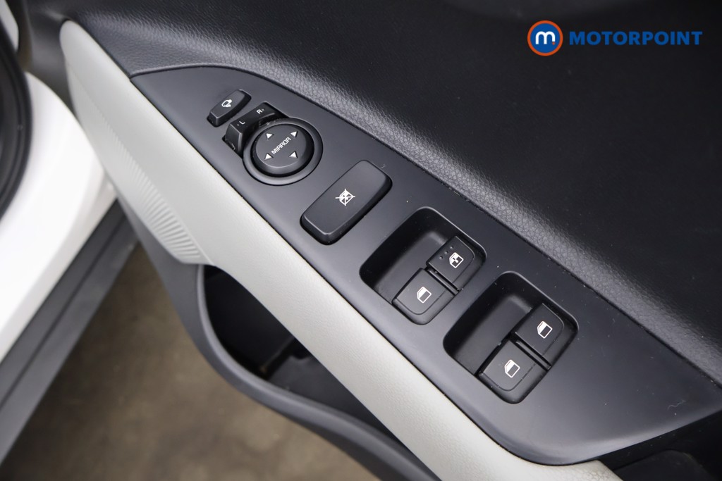 Used Kia Stonic 2019 for sale - 77989278: Photo 26