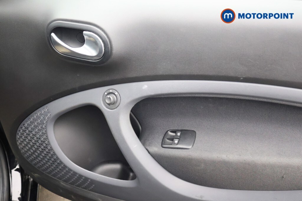 Used smart fortwo 2017 for sale - 77533552: Photo 19