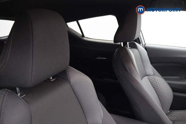 Used Toyota C-HR 2023 for sale - 76290766: Photo 24