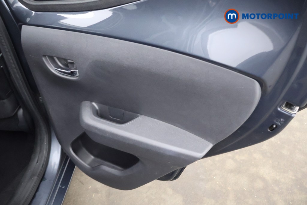 Used Toyota AYGO 2016 for sale - 76985099: Photo 26