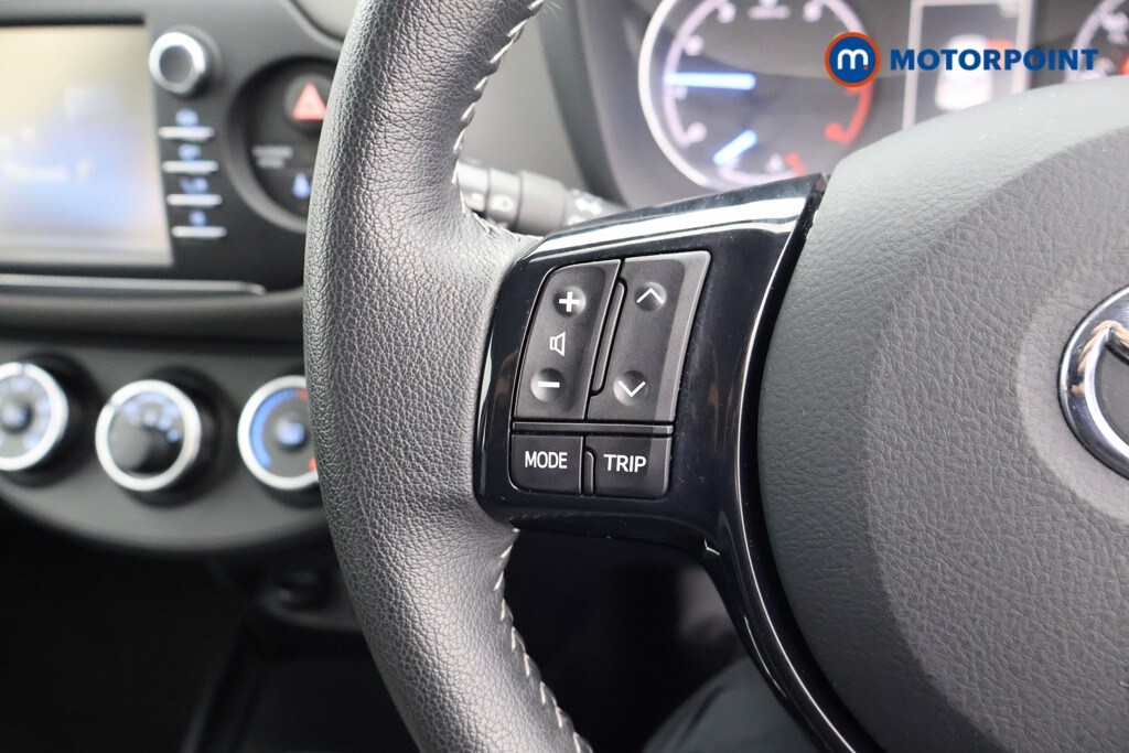 Used Toyota Yaris 2019 for sale - 76255611: Photo 10