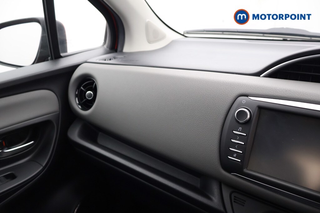 Used Toyota Yaris 2019 for sale - 76255611: Photo 20