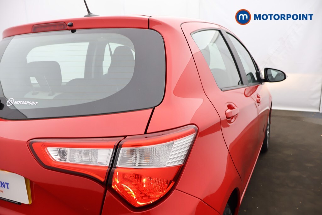 Used Toyota Yaris 2019 for sale - 76255611: Photo 32