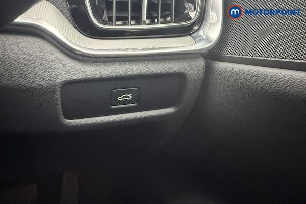 Used Volvo V60 2023 for sale - 76311851: Photo 17
