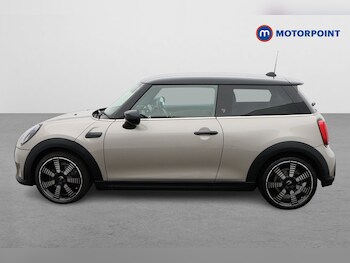 Used MINI Hatch 2022 for sale - 75427083: Photo