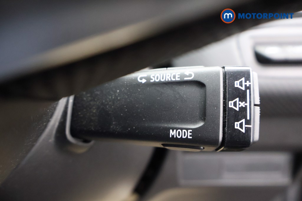 Used Renault Captur 2022 for sale - 76972206: Photo 15