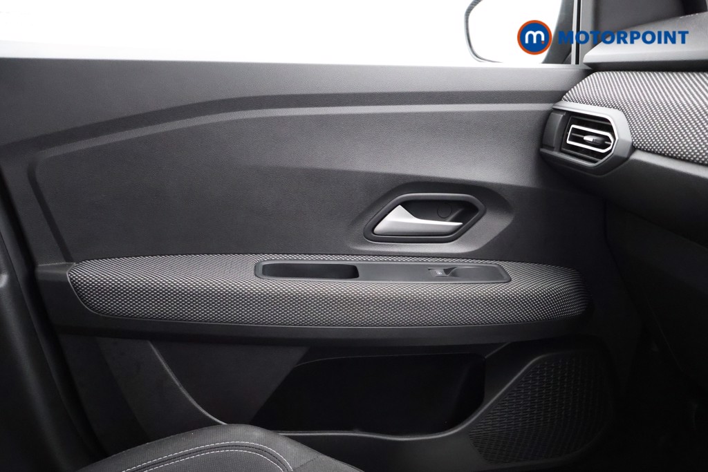 Used Dacia Sandero 2023 for sale - 77741145: Photo 25