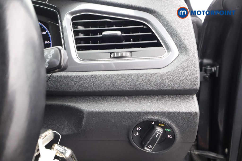 Used Volkswagen T-Roc 2020 for sale - 76405352: Photo 15