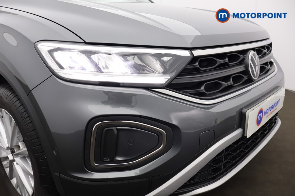 Used Volkswagen T-Roc 2023 for sale - 76603670: Photo 21