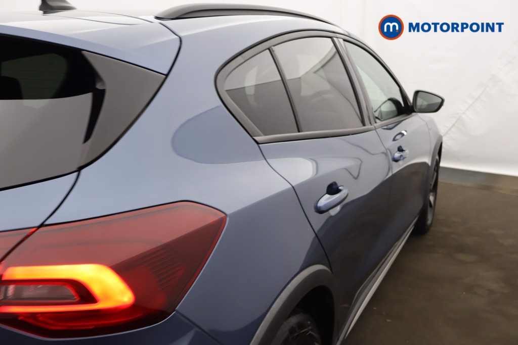 Used Ford Focus 2023 for sale - 76831182: Photo 32