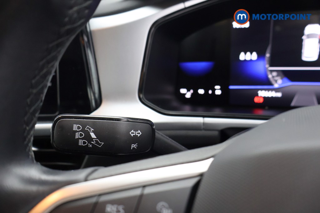 Used Volkswagen T-Roc 2023 for sale - 76569043: Photo 10