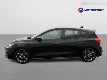 Used Ford Focus 2019 for sale - 76064808: Photo 4