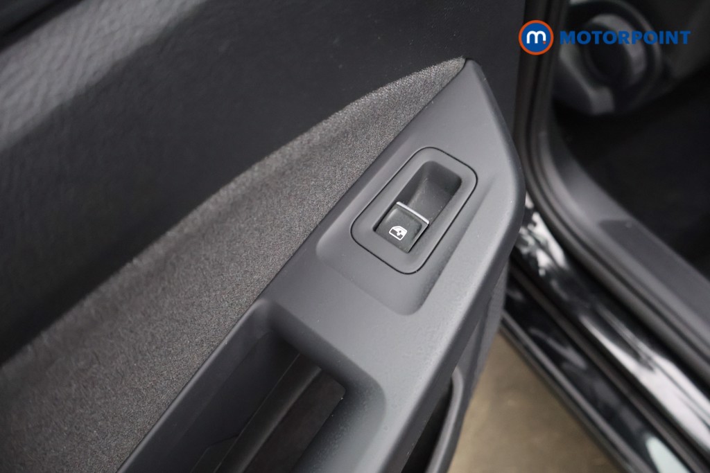 Used Volkswagen Golf 2024 for sale - 78052606: Photo 36