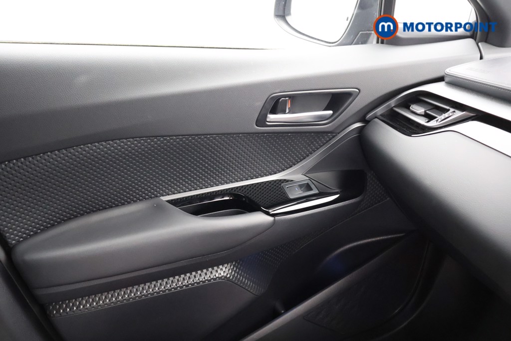 Used Toyota C-HR 2022 for sale - 76147085: Photo 16