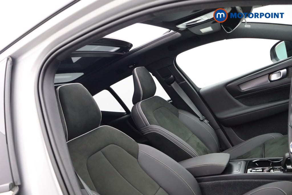 Used Volvo XC40 2023 for sale - 78199534: Photo 28