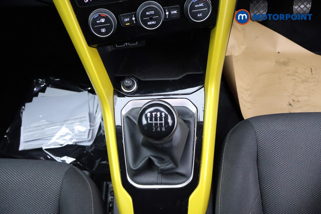 Used Volkswagen T-Roc 2018 for sale - 77760077: Photo 22