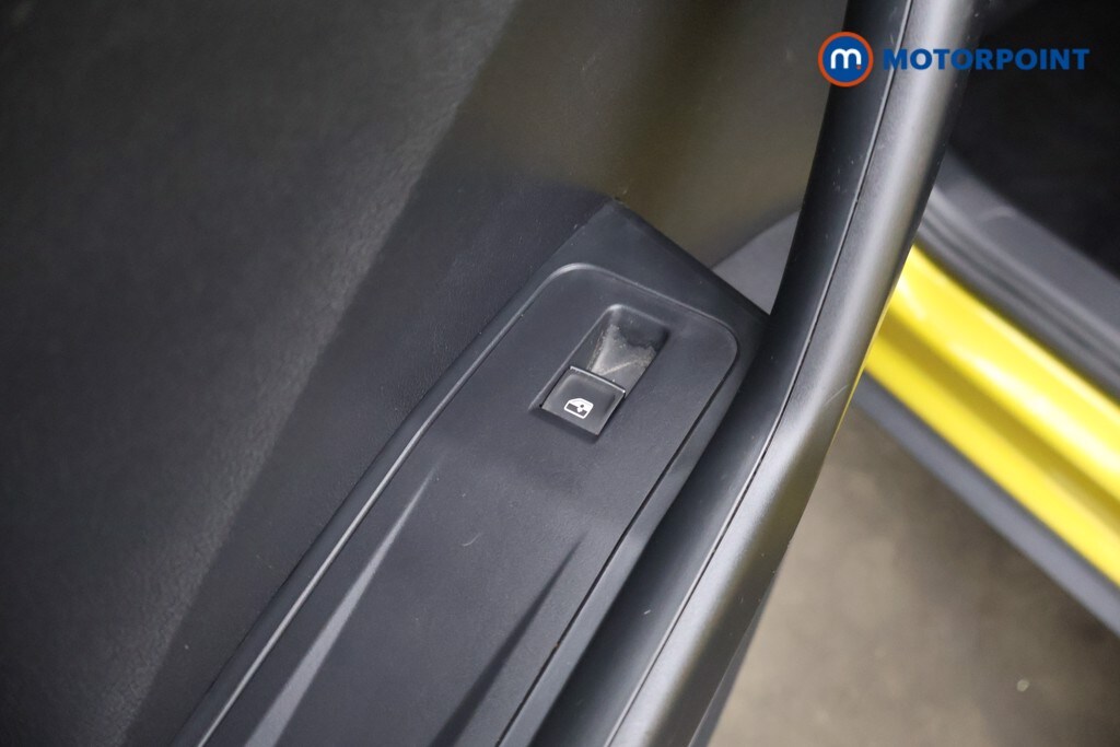 Used Volkswagen T-Roc 2018 for sale - 77760077: Photo 37