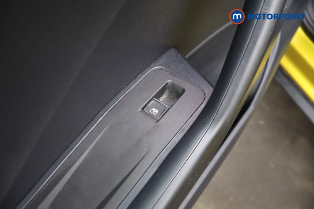 Used Volkswagen T-Roc 2018 for sale - 77760077: Photo 39