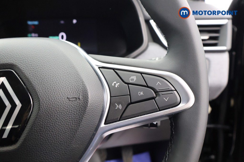 Used Renault Clio 2024 for sale - 76394724: Photo 11