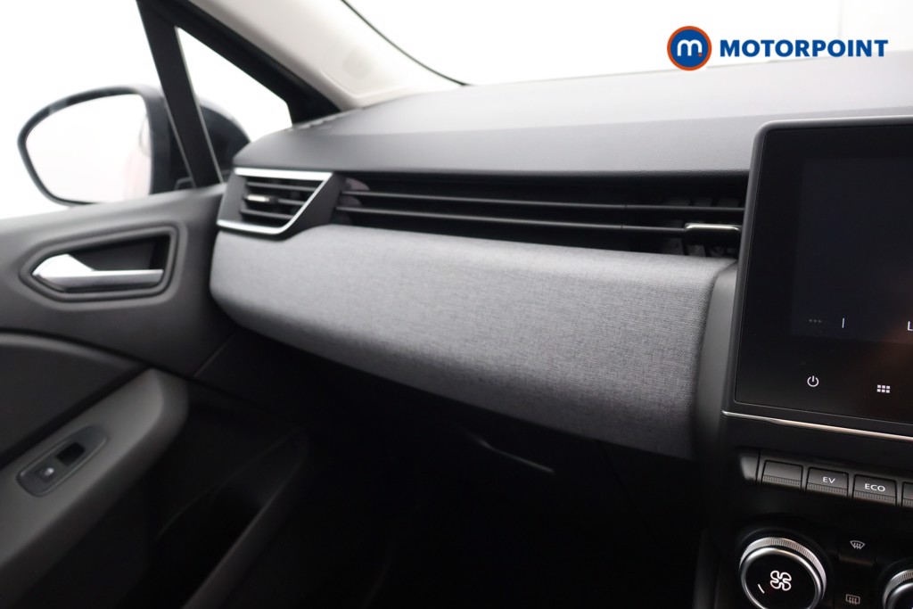 Used Renault Clio 2024 for sale - 76394724: Photo 15