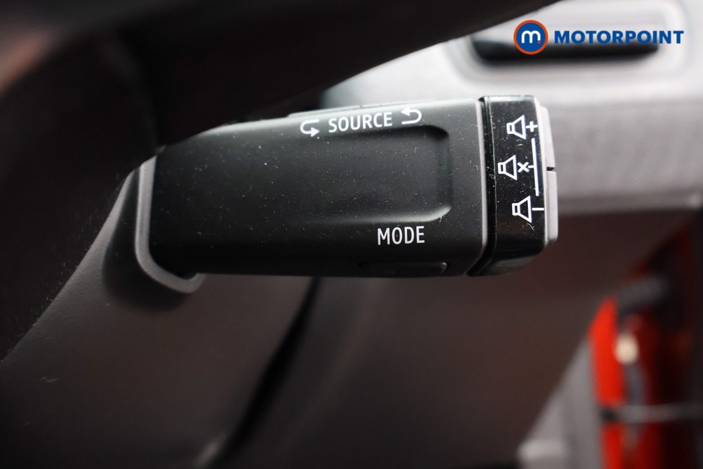 Used Renault Clio 2024 for sale - 76515723: Photo 9