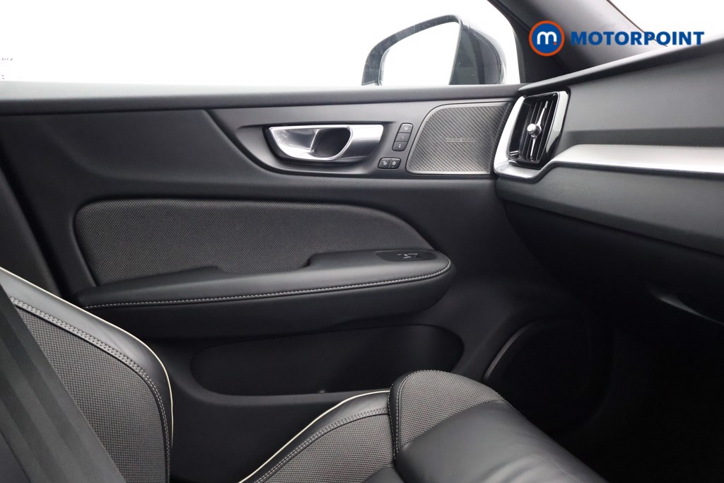 Used Volvo V60 2023 for sale - 76685214: Photo 15