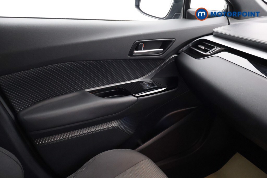 Used Toyota C-HR 2023 for sale - 77935355: Photo 19