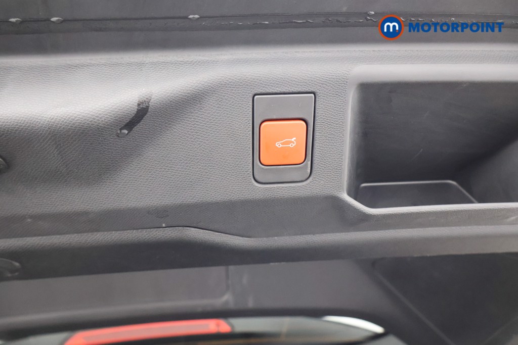 Used Peugeot 5008 2025 for sale - 77262349: Photo 42