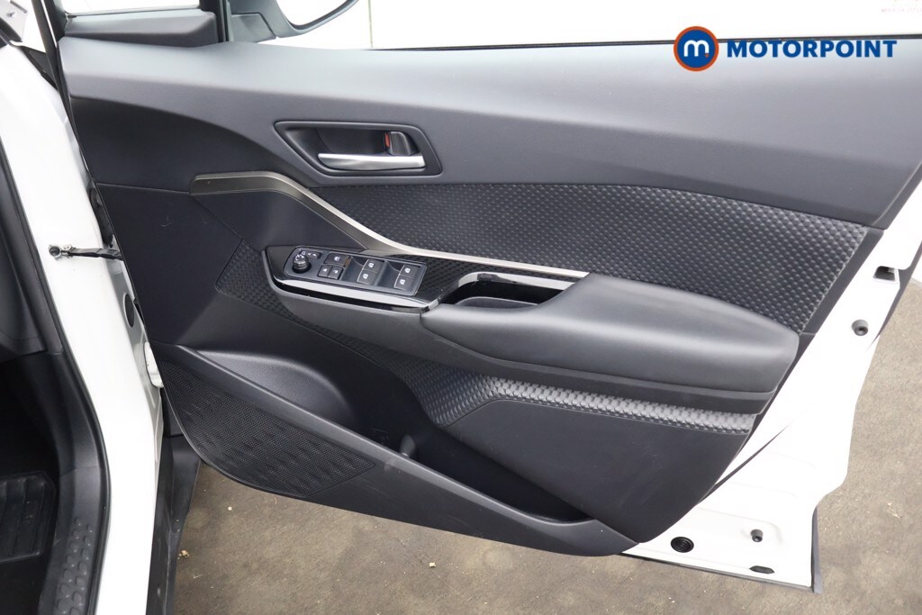 Used Toyota C-HR 2019 for sale - 77641570: Photo 17