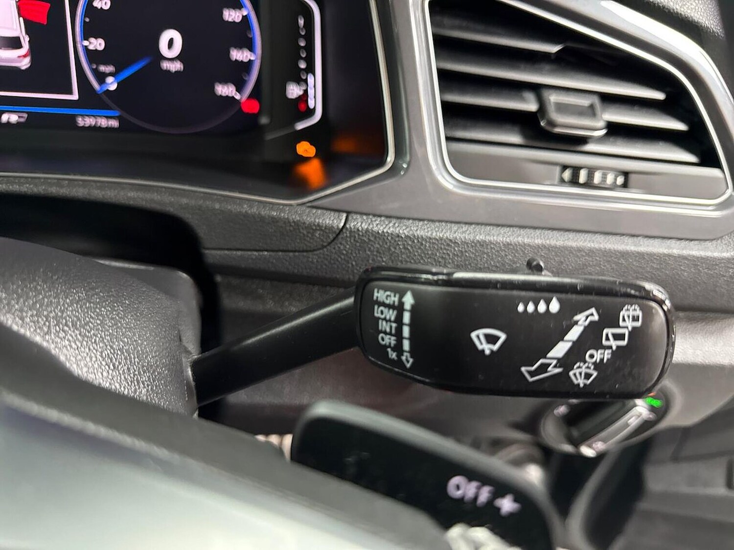 Used Volkswagen T-Roc 2019 for sale - 78193380: Photo 29