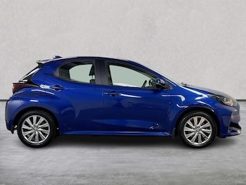 Used Toyota Yaris 2023 for sale - 79371904: Photo