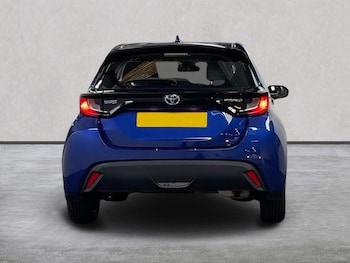 Used Toyota Yaris 2023 for sale - 79371904: Photo