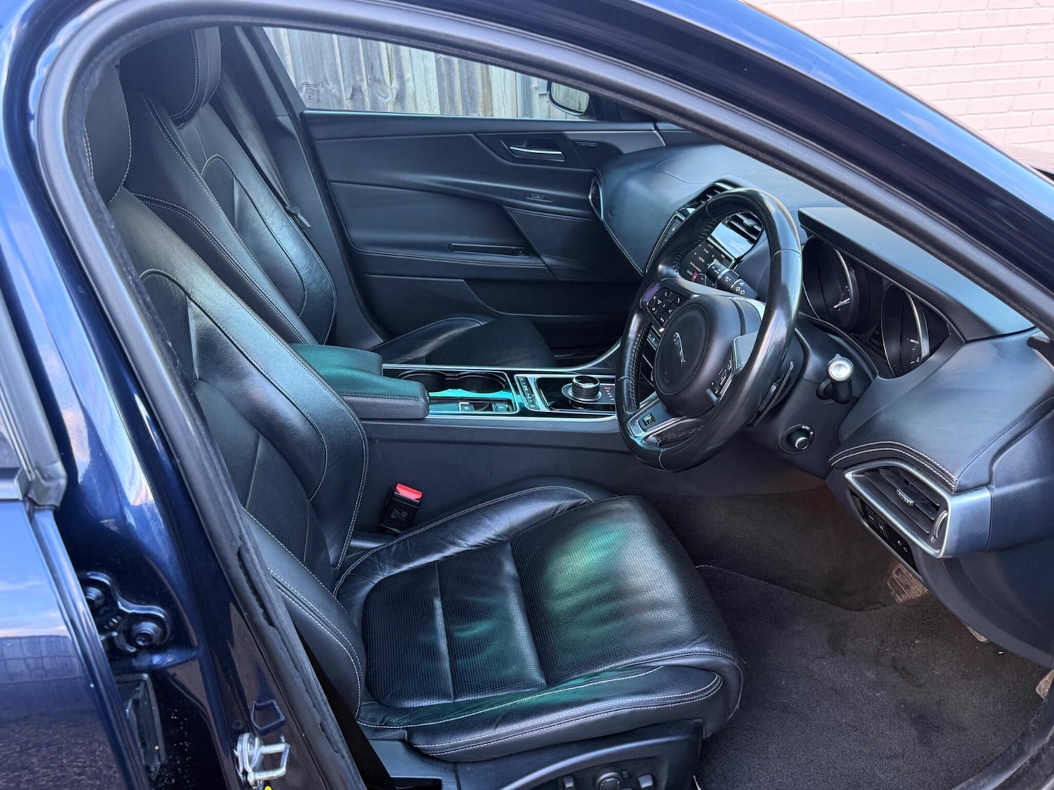 Used Jaguar XE for sale - 77267599: Photo 22