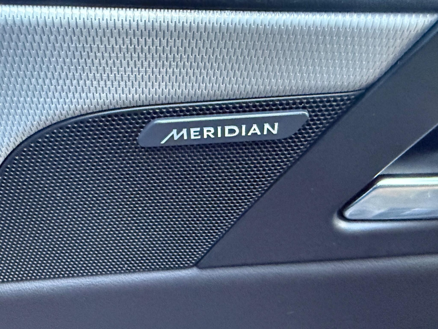 Used Jaguar XE for sale - 77267599: Photo 24