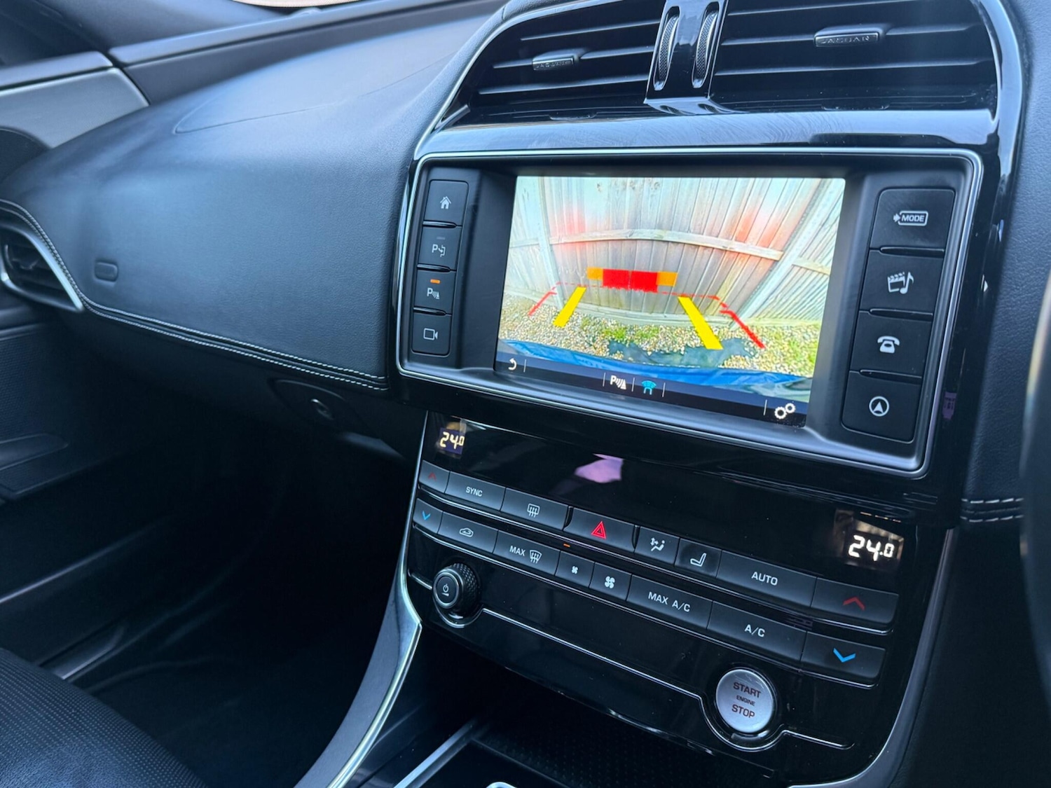 Used Jaguar XE for sale - 77267599: Photo 31