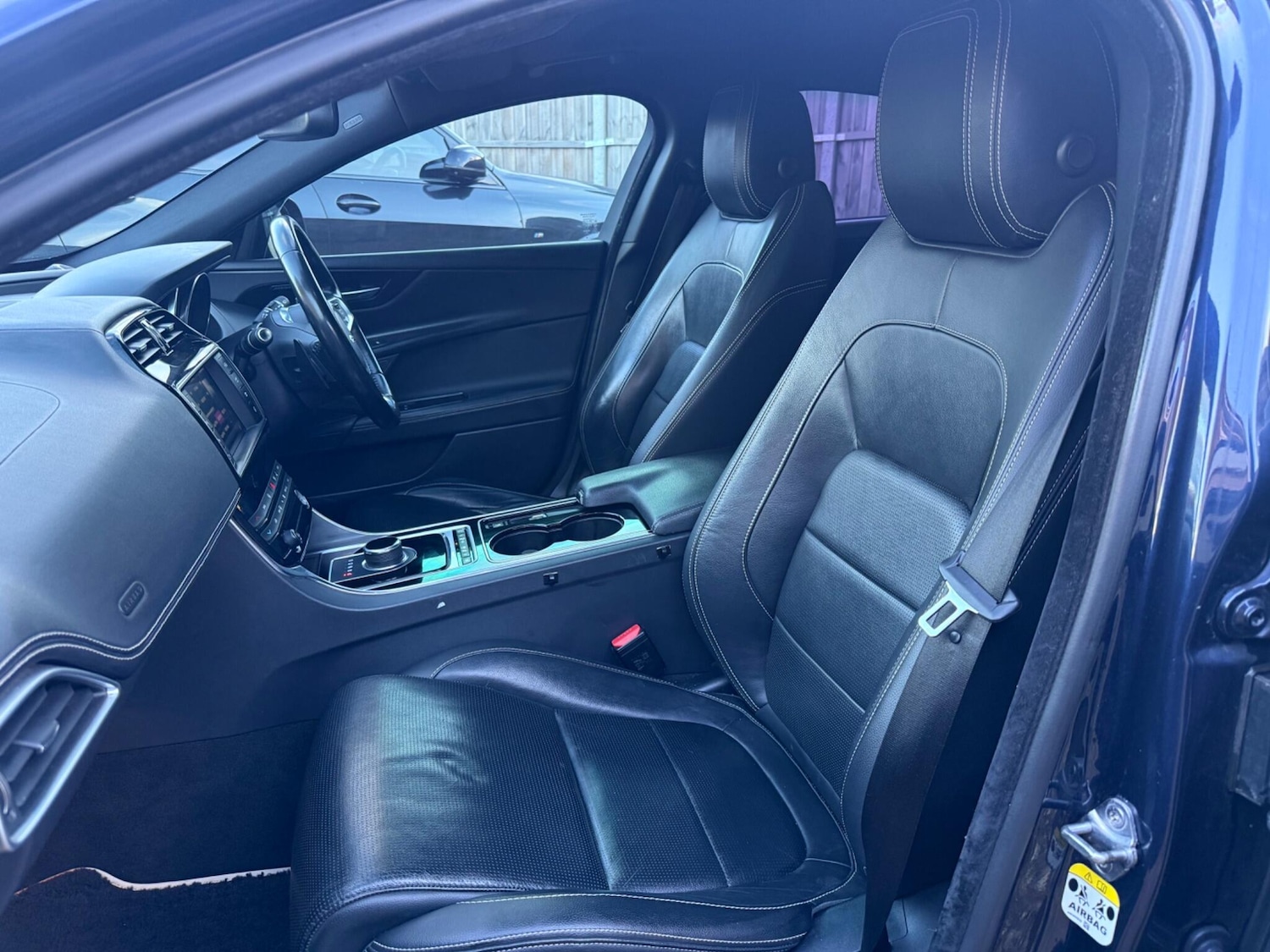 Used Jaguar XE for sale - 77267599: Photo 42