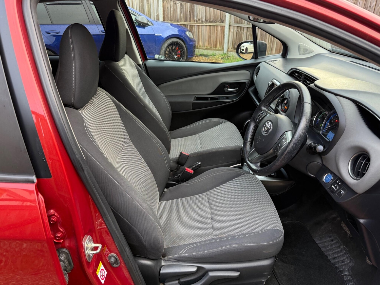 Used Toyota Yaris 2016 for sale - 76850350: Photo 18