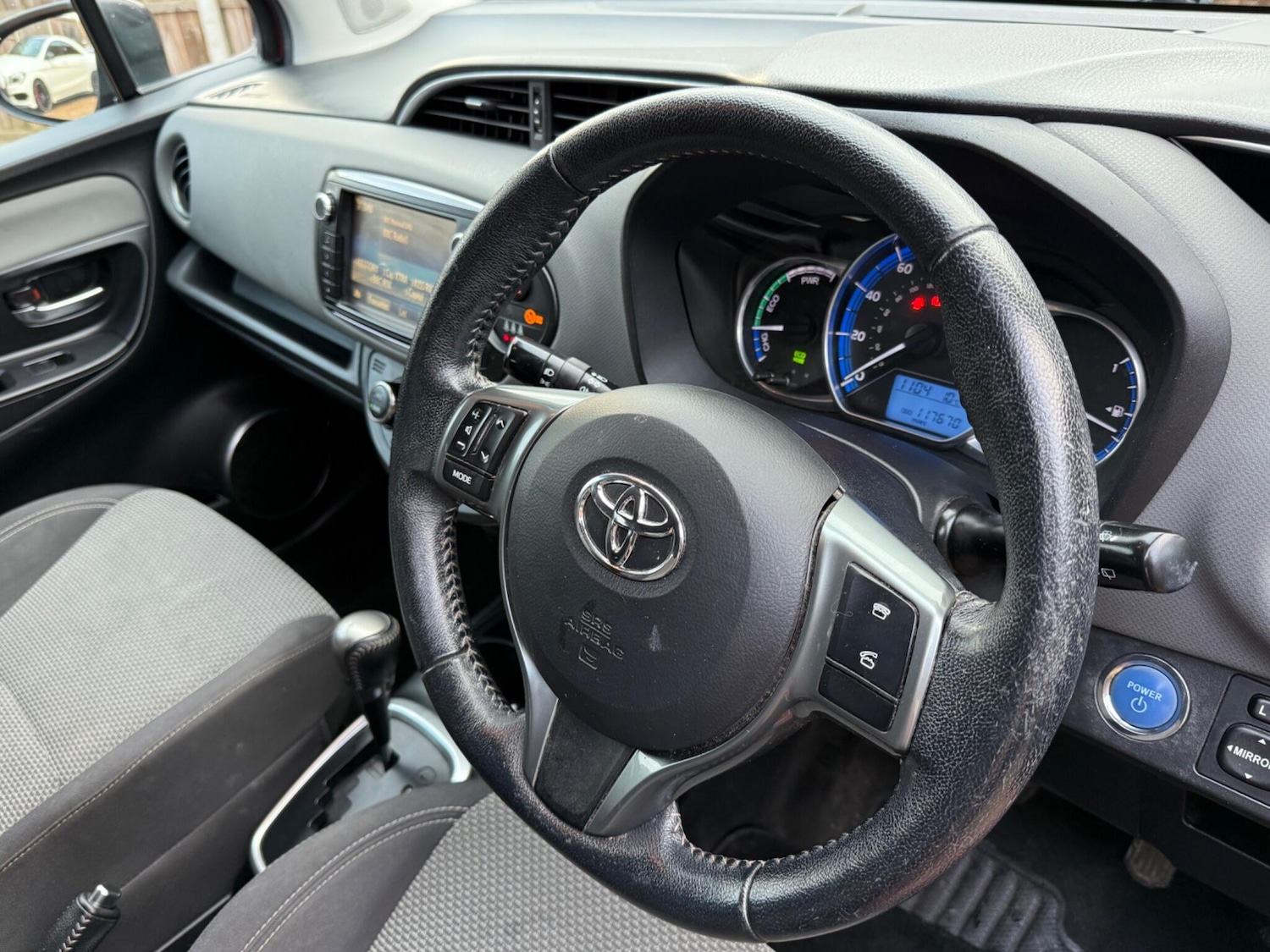 Used Toyota Yaris 2016 for sale - 76850350: Photo 26