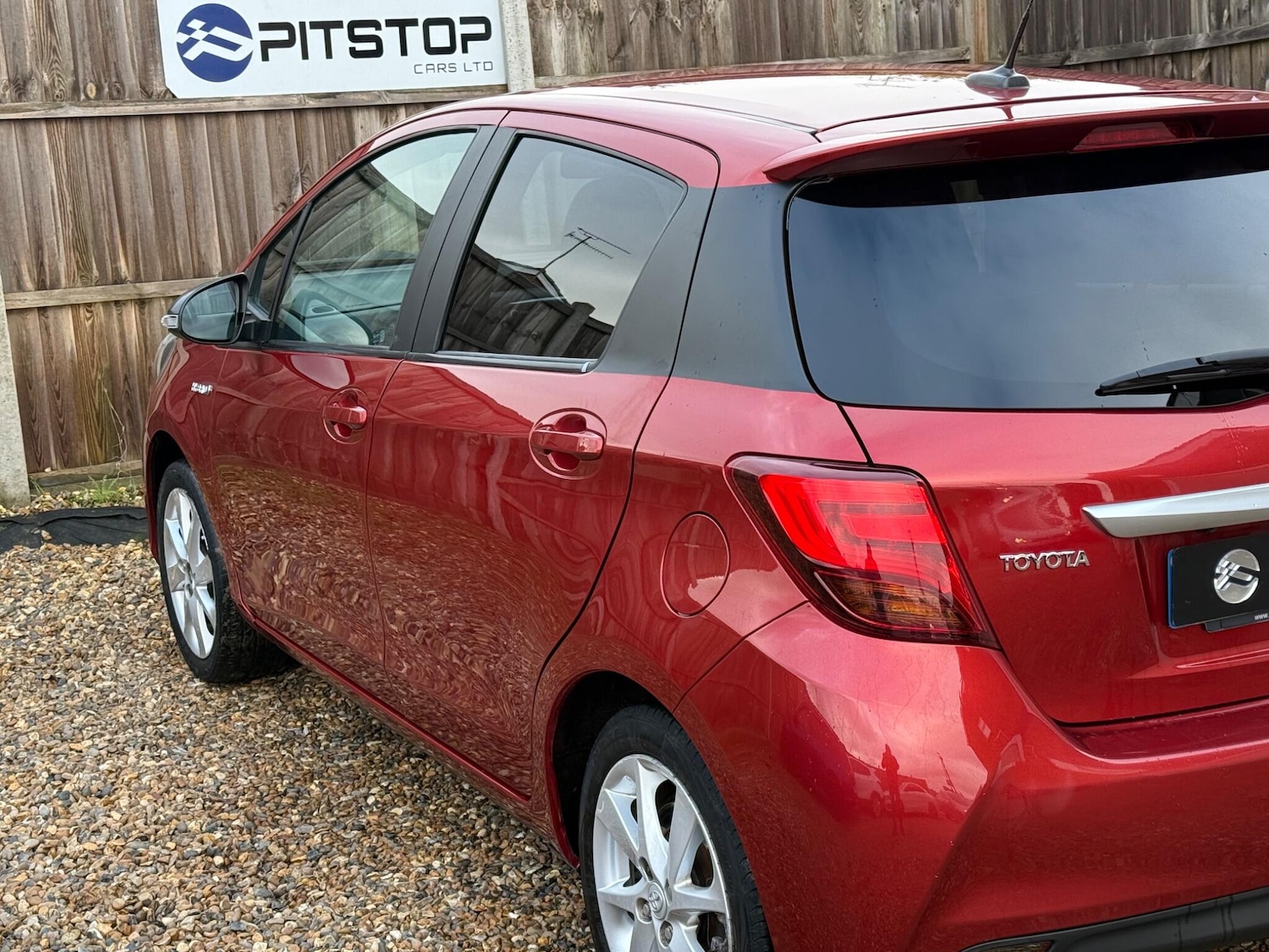 Used Toyota Yaris 2016 for sale - 76850350: Photo 9