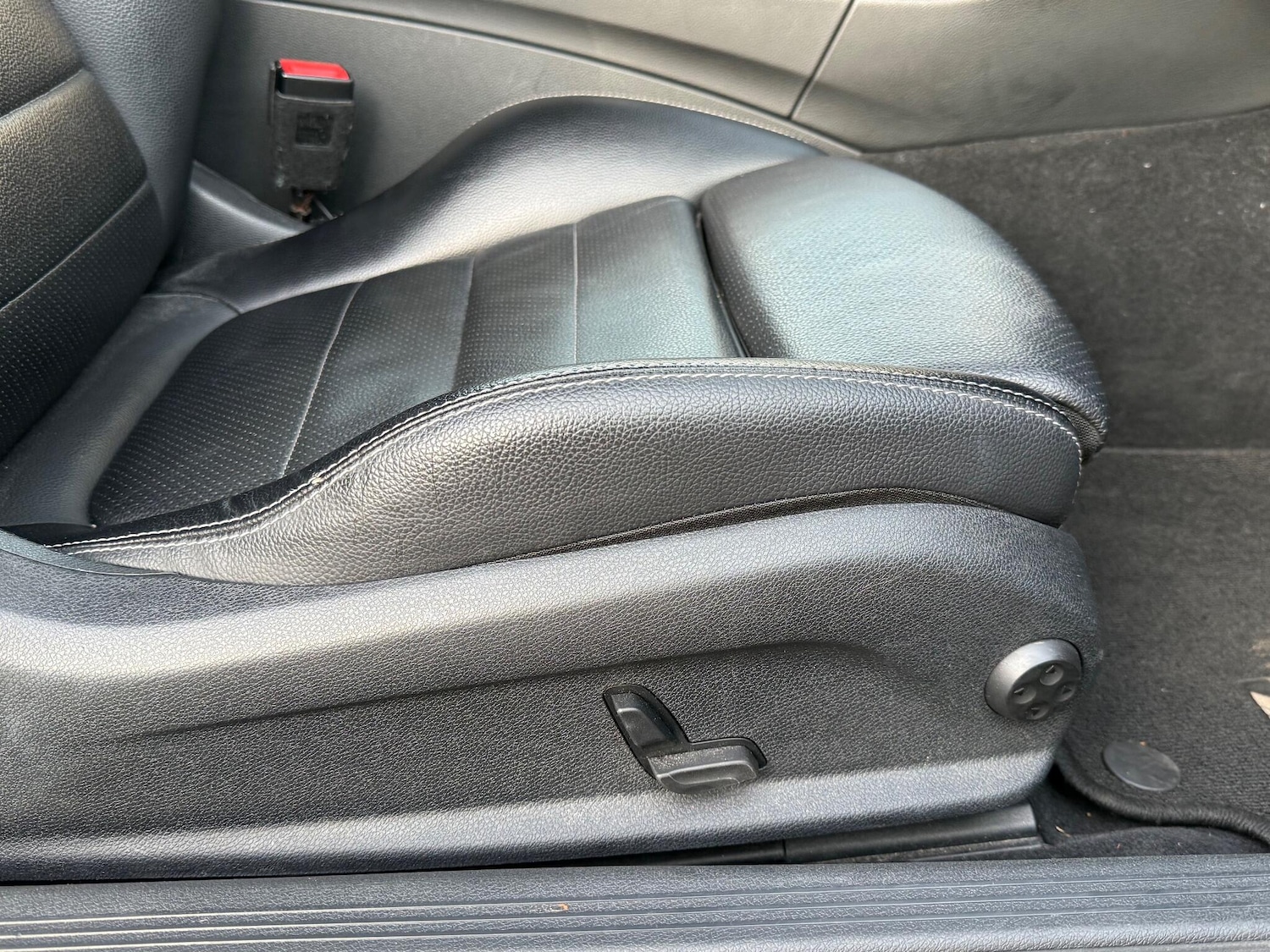 Used Mercedes-Benz C Class 2017 for sale - 77084423: Photo 26