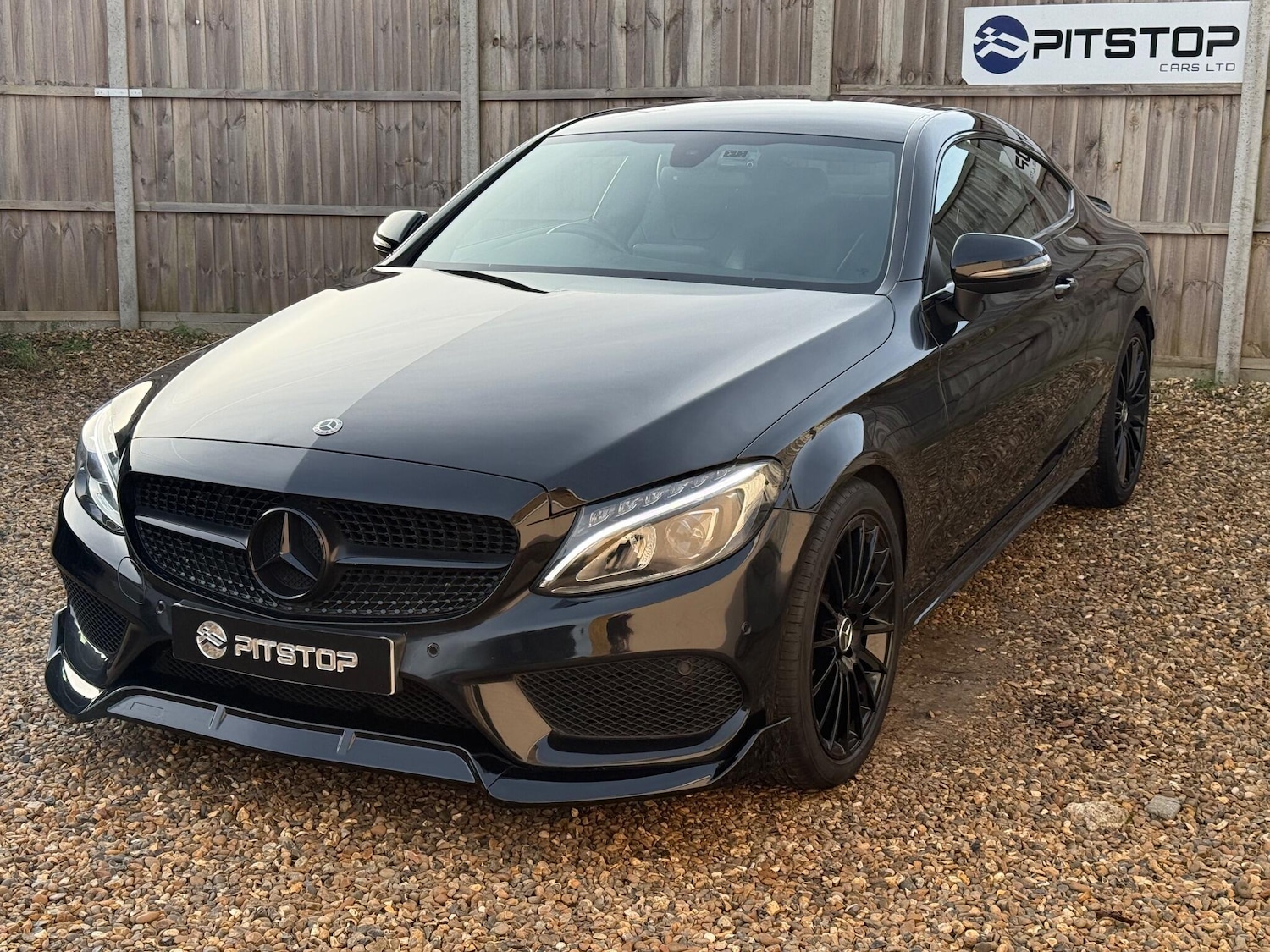 Used Mercedes-Benz C Class 2017 for sale - 77084423: Photo 4